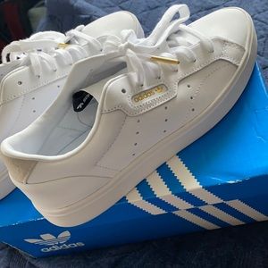 Adidas Sleek Flat white shoes